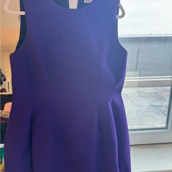 Zara Voluminous Short Dress - Picture 1 of 4